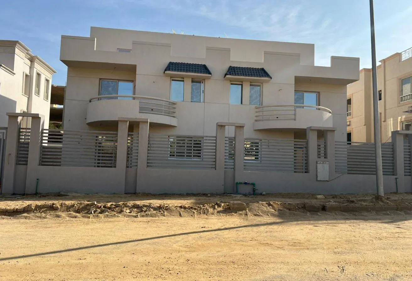 Sale in Al Nakheel: Villa for sale in El Nakheel Compound in Elshorouk