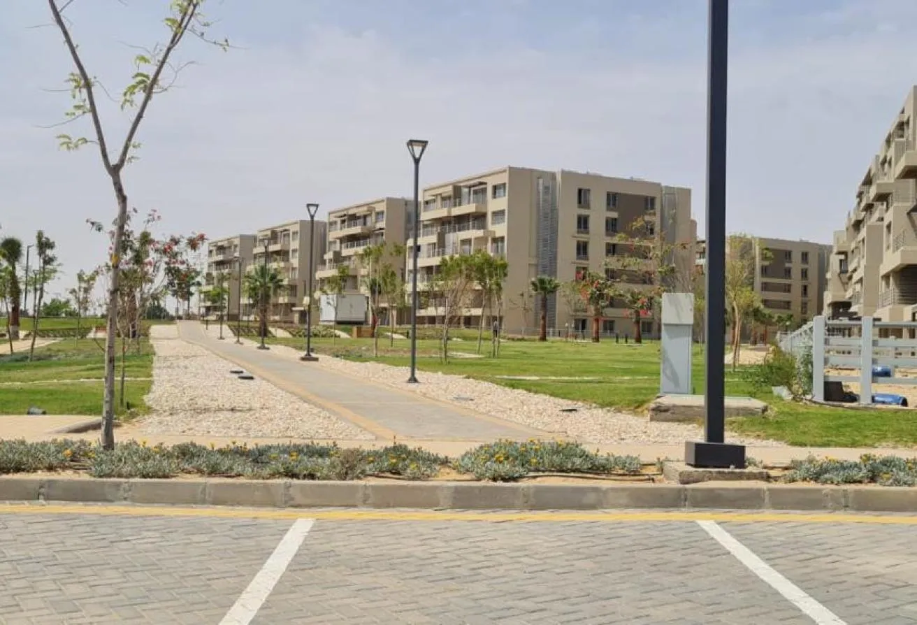 Sale in Capital Gardens   Palm Hills: Unfinished unit in Palm Hills, ready for handover 