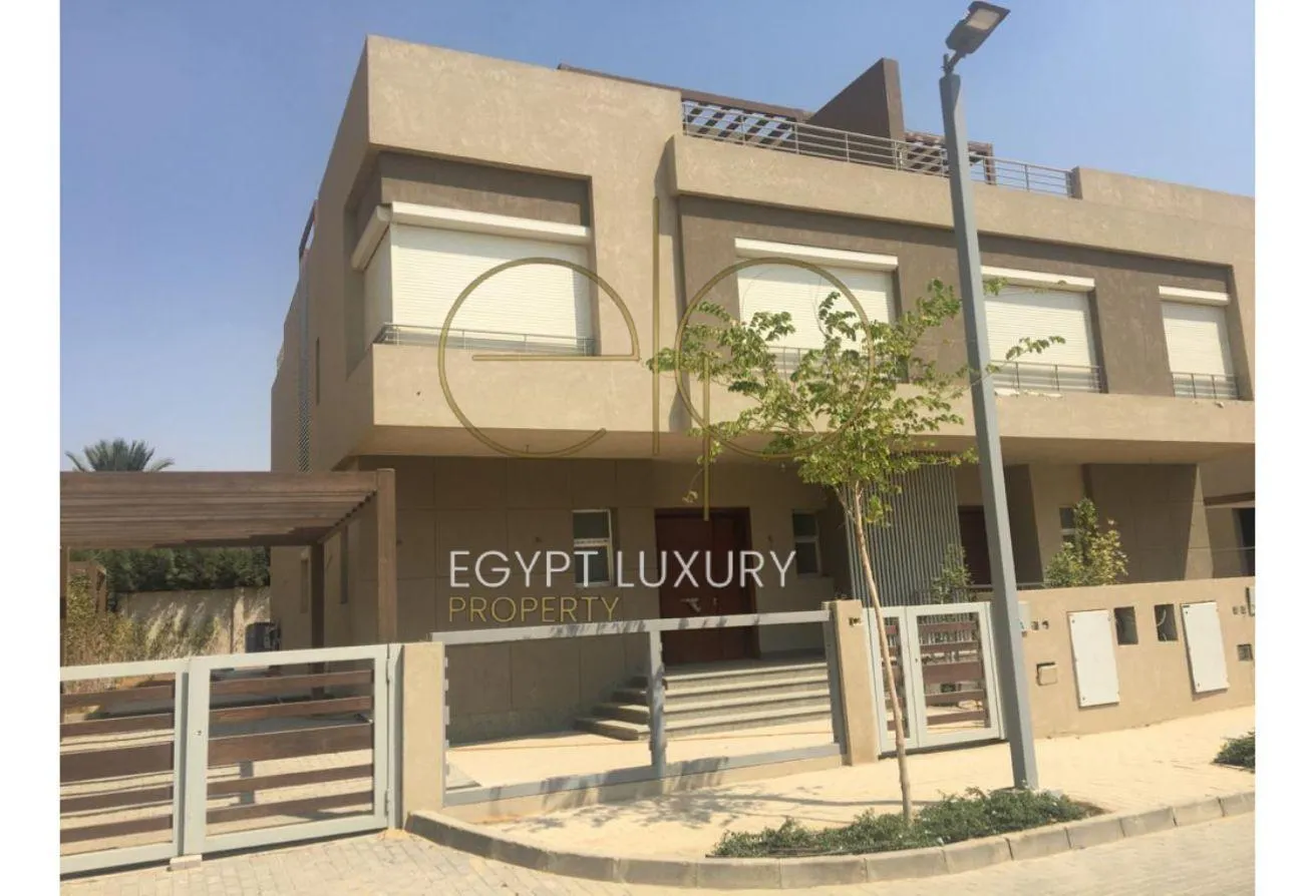 البيع في بالم هيلز بالم فالي: توين هاوس للبيع في بالم فالي موقع مميز وسعر فرصه . 