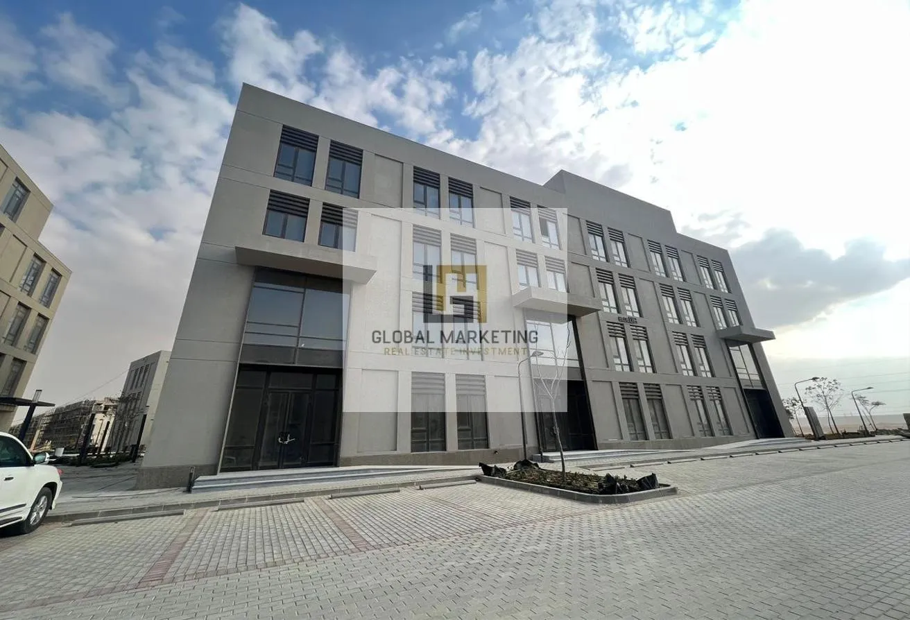 Rent in District 5: Full floor 1500m semi-finished rent in District 5