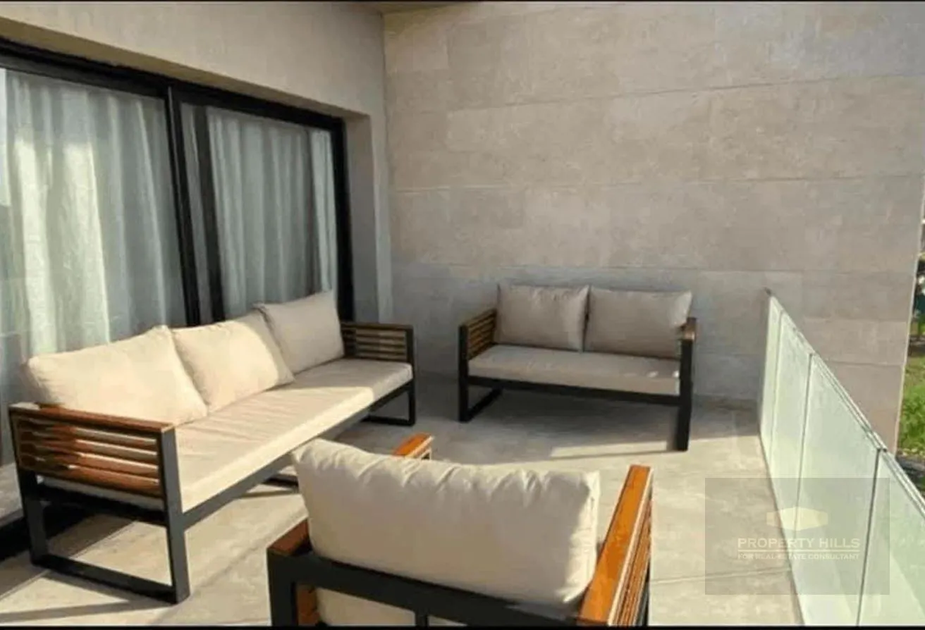 Sale in October Plaza: Best location &amp; Lowest price Apartment in Zayed
