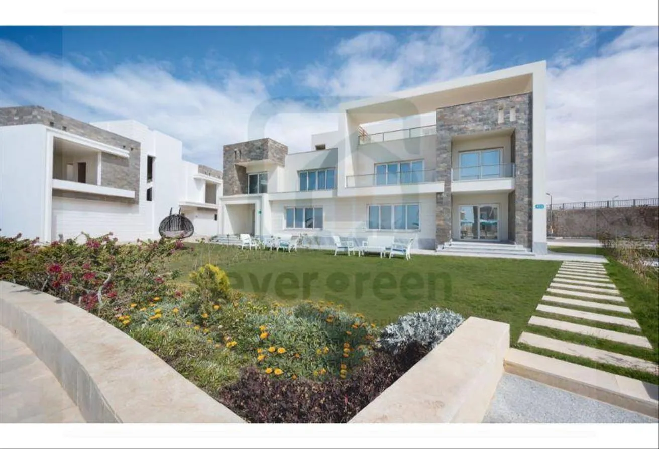 Sale in Sea View: Prime view chalet in sea view Ras AlHekma over 10Y