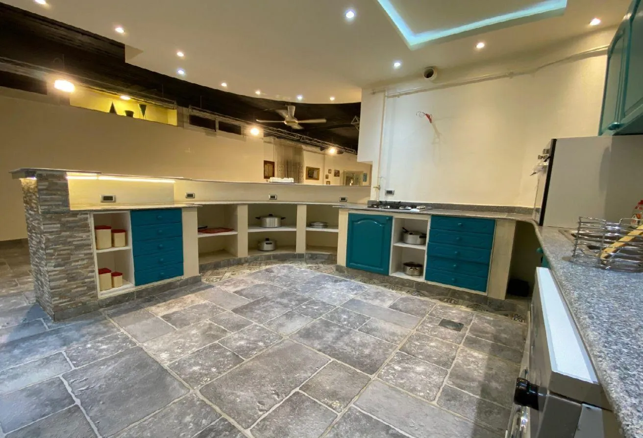 Gallery Image 9