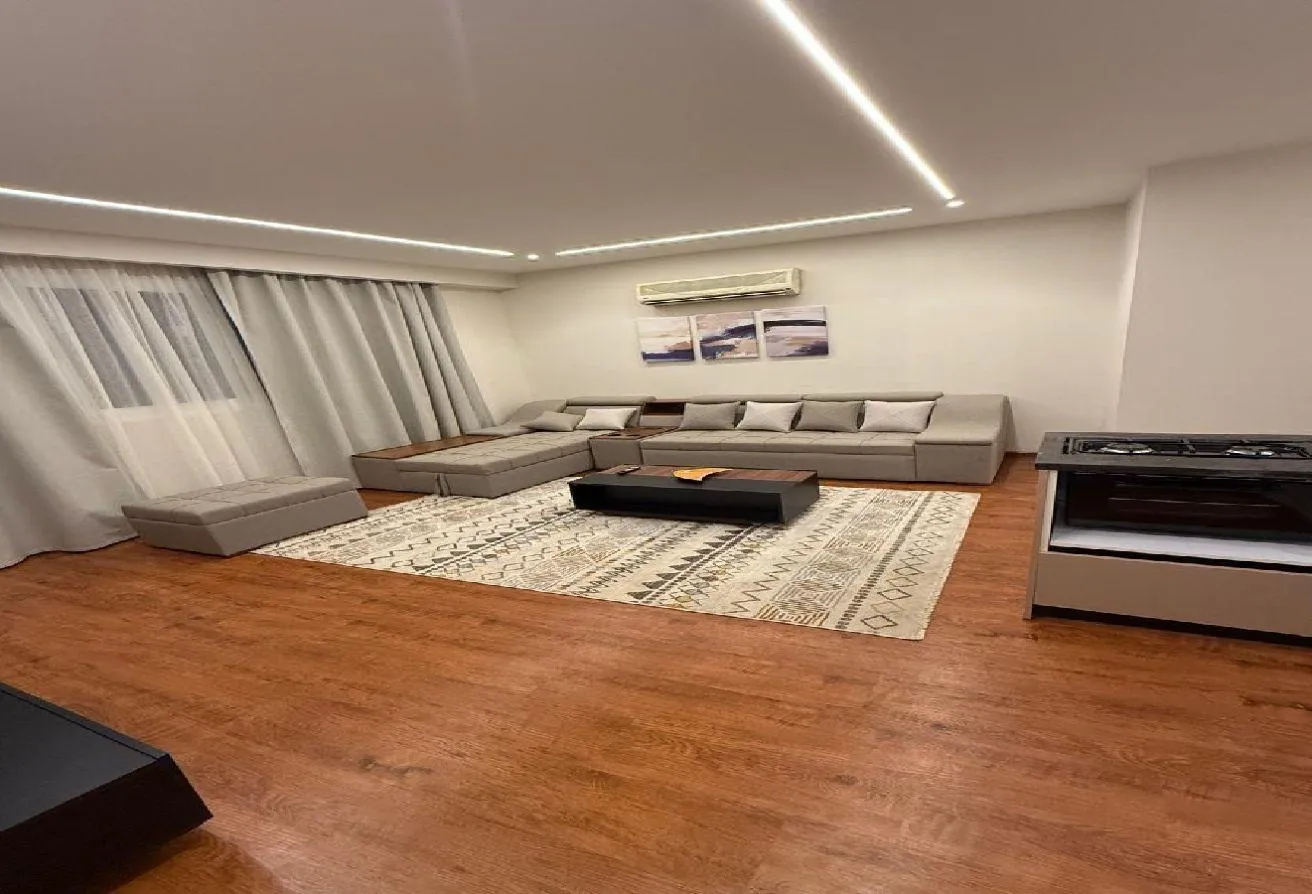 Gallery Image 7