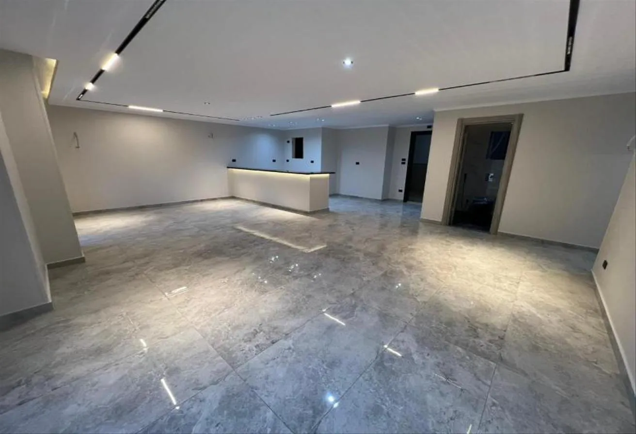 Sale in Amorada: RTM apartment for sale Finished with ACs &amp; kitchen