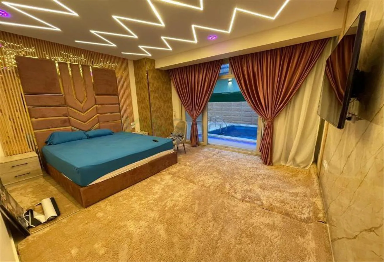 Sale in 8th District: شقه للبيع تشطيب راقى جدا الحى الثامن الشيه زايد