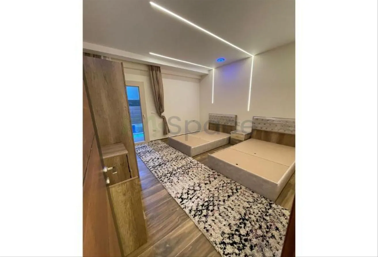 Gallery Image 6