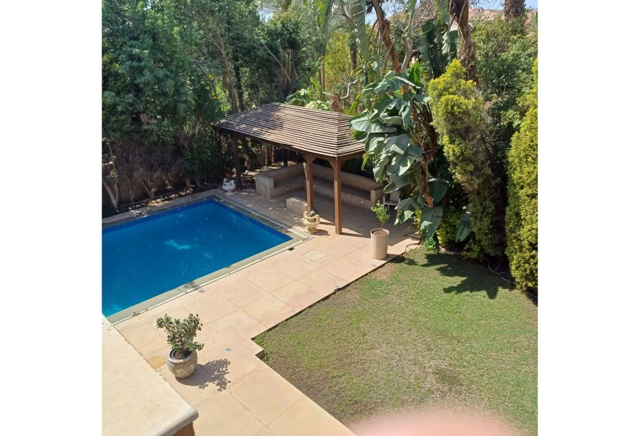 Rent in Swan Lake: Villa for rent in Swan Lake Compound