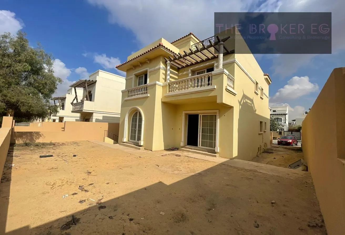 Sale in Hyde Park: Villa for sale , basement  in Hyde Park Compound