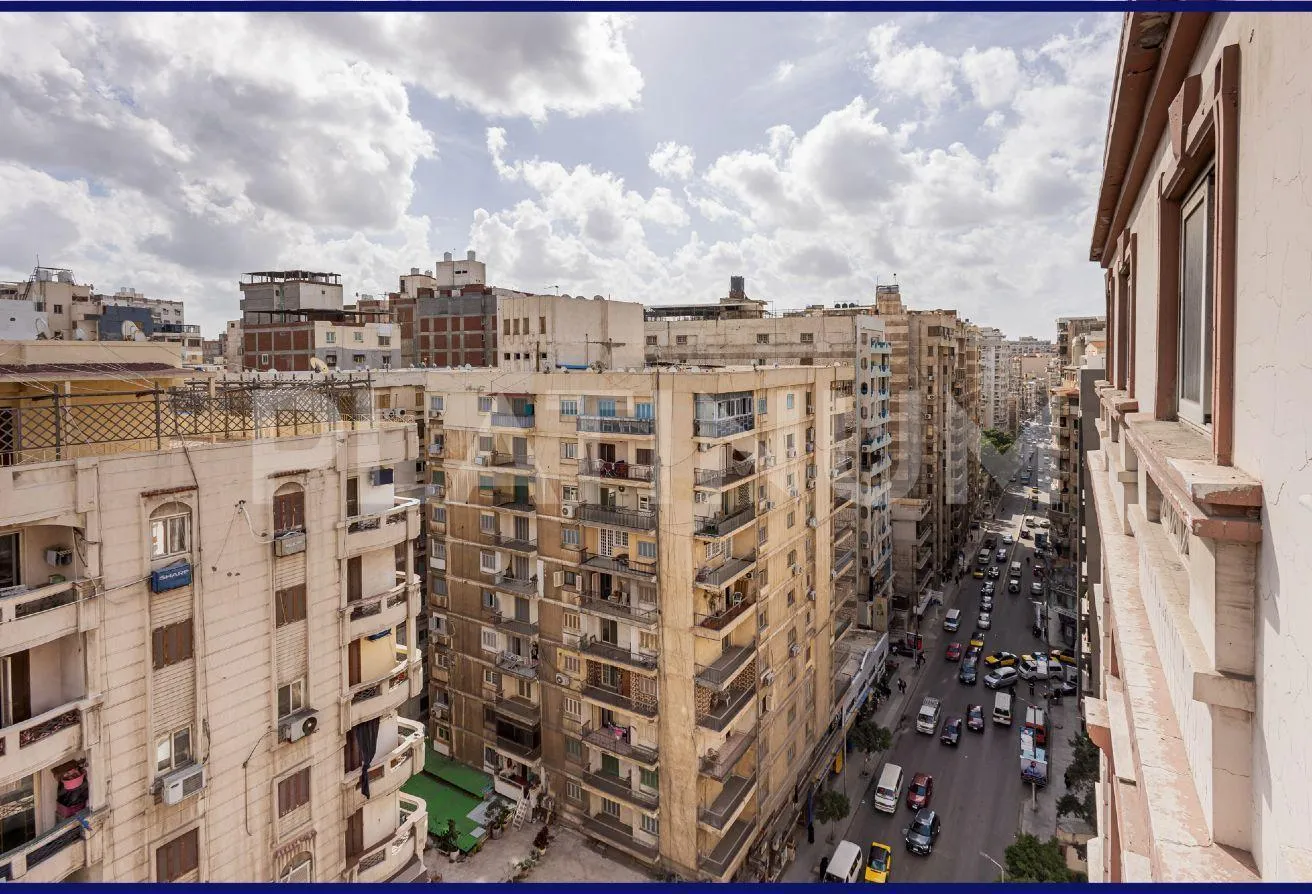 Sale in Al Farek Ismail Srhank St.: Apartment for sale duplex 650m Laurent