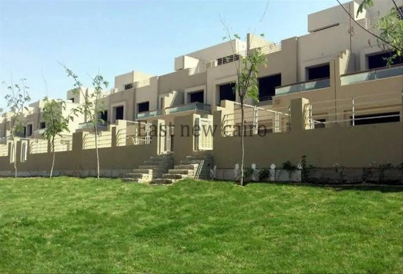 Rent in Palm Hills Katameya Extension: Fully finished townhouse for rent in pk2