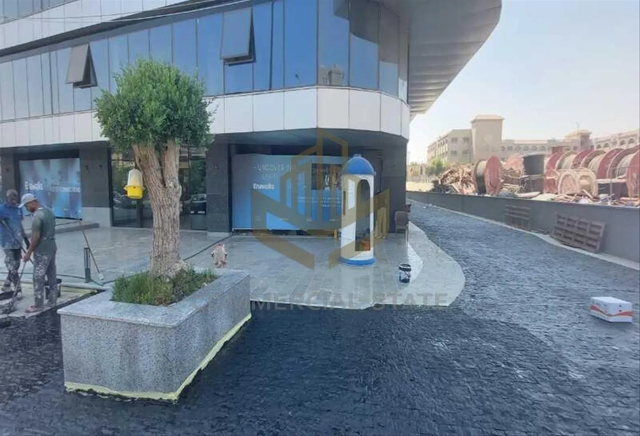 Rent in South Teseen St.: Retail for Rent at Neom Arabella- New Cairo