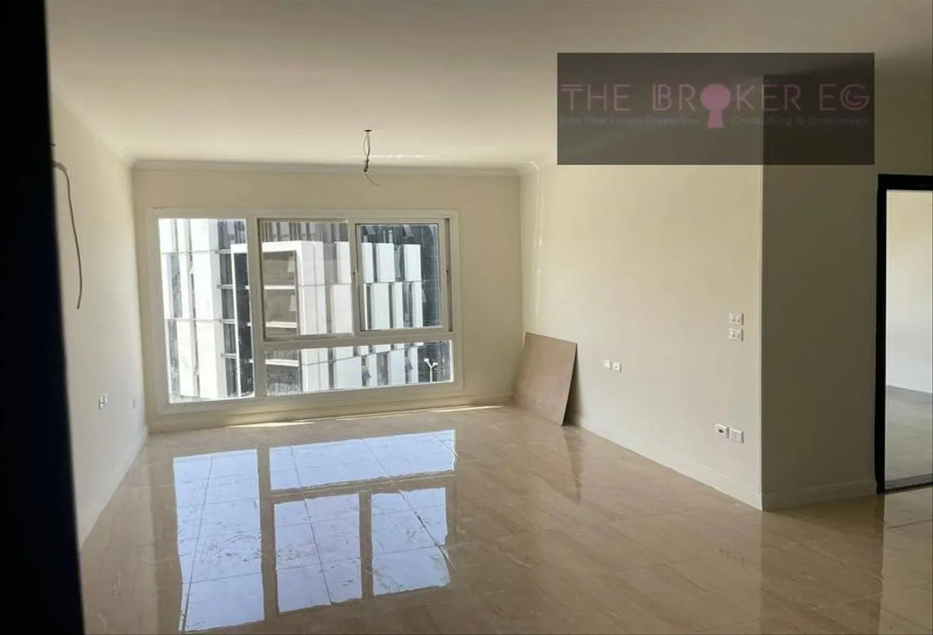 Rent in Hyde Park: Duplex for rent with kitchen and air conditioning