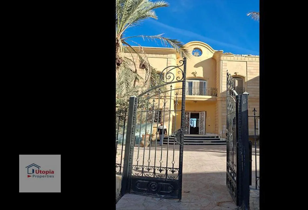 Sale in Sand Beach: فيلا للبيع في قرية ساند بيتش العين السخنة
