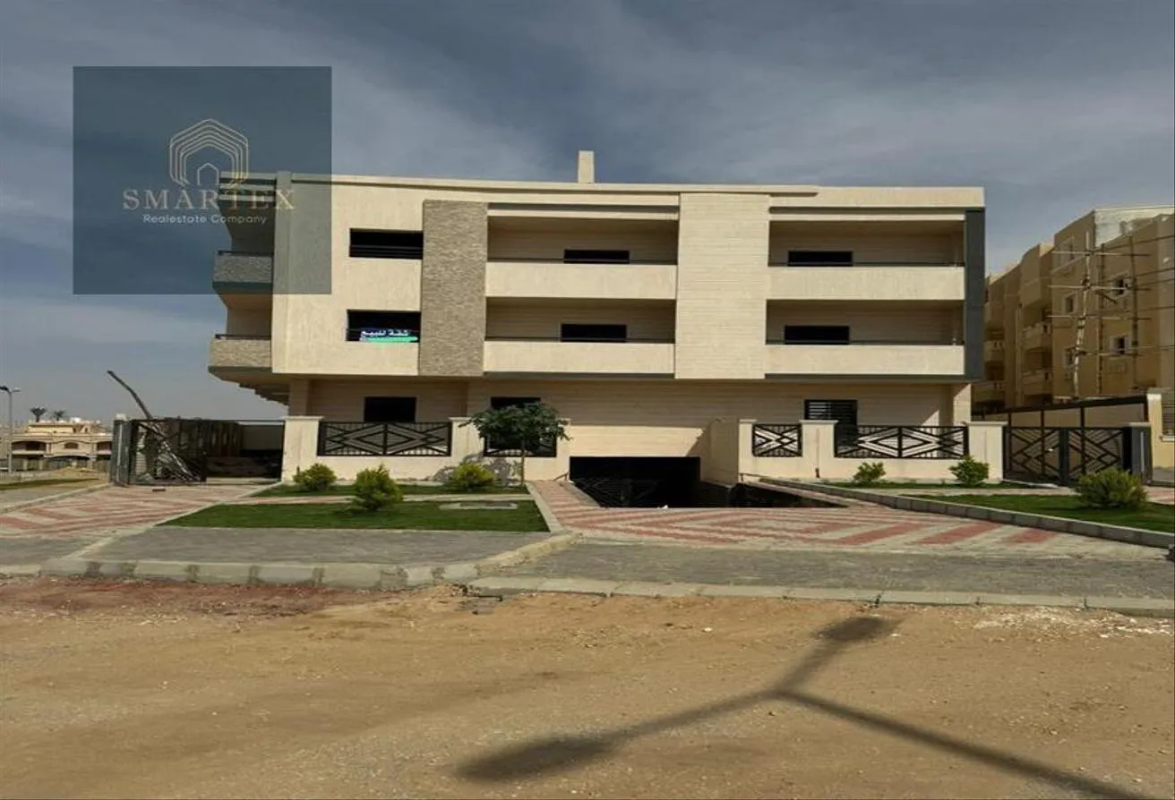 Sale in El Nady District: شقه للبيع في الشروق حي النادي 175م فيو مفتوح