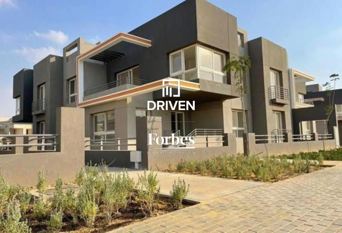 Sale in Kayan: Cayan Townhouse - Sheikh Zayed - For Sale .