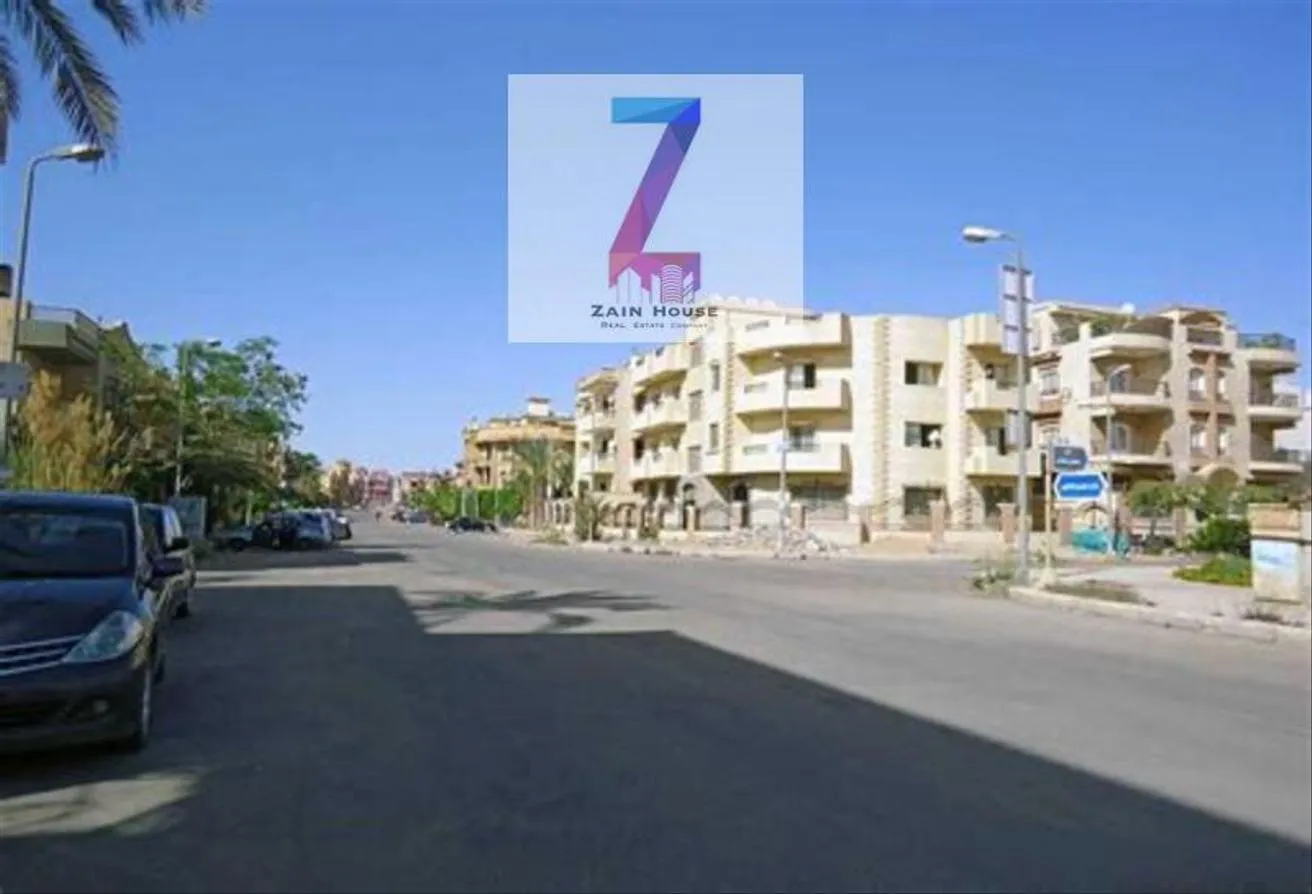 البيع في عمارات الاندلس: شقه دور الارضي بمدخل خاص ١٧٥ متر بجنينه خاصه ٢٥٠ م 
