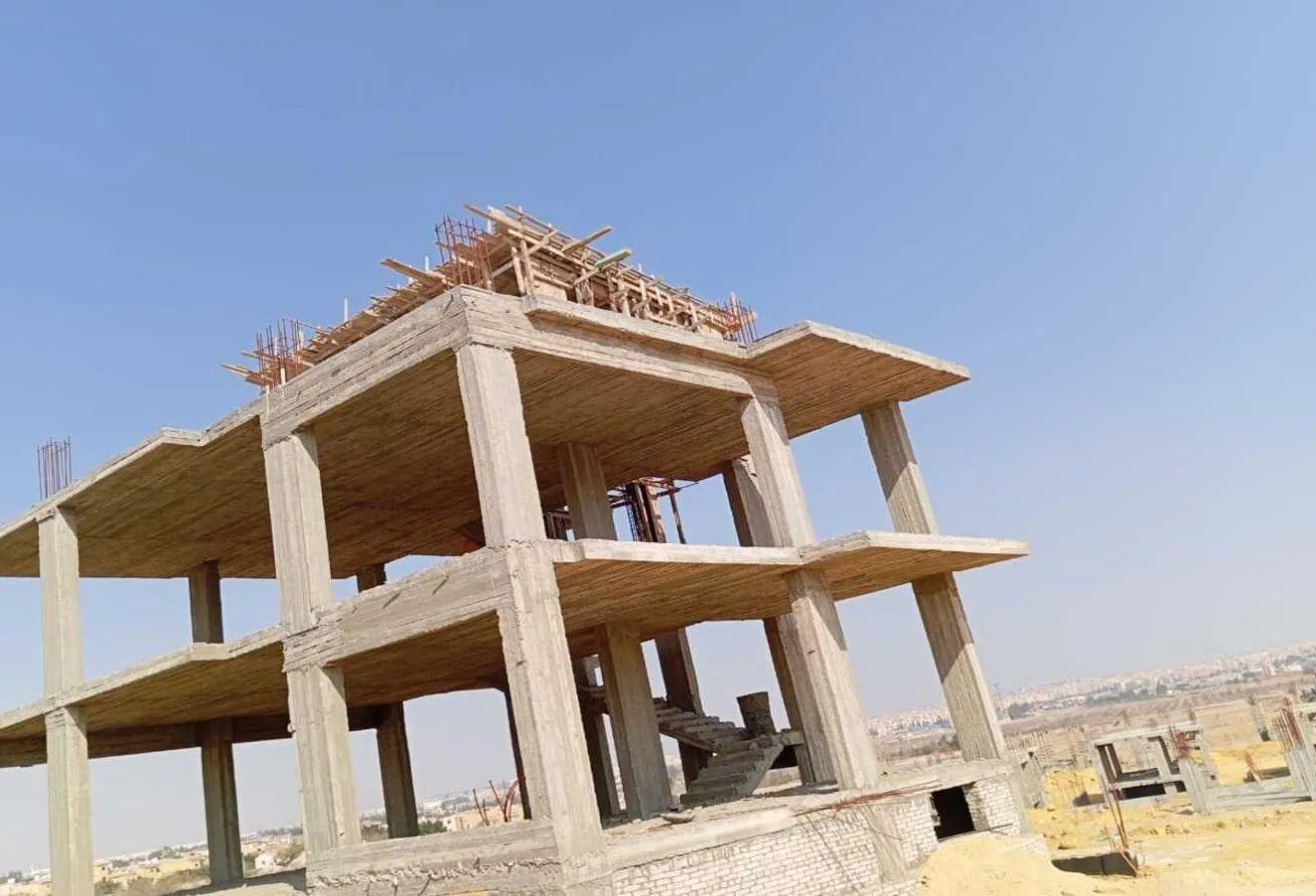 البيع في ليك ويست: ڤيلا في روڤا كمبوند بالتقسيط على9س دقائق من دهشور 