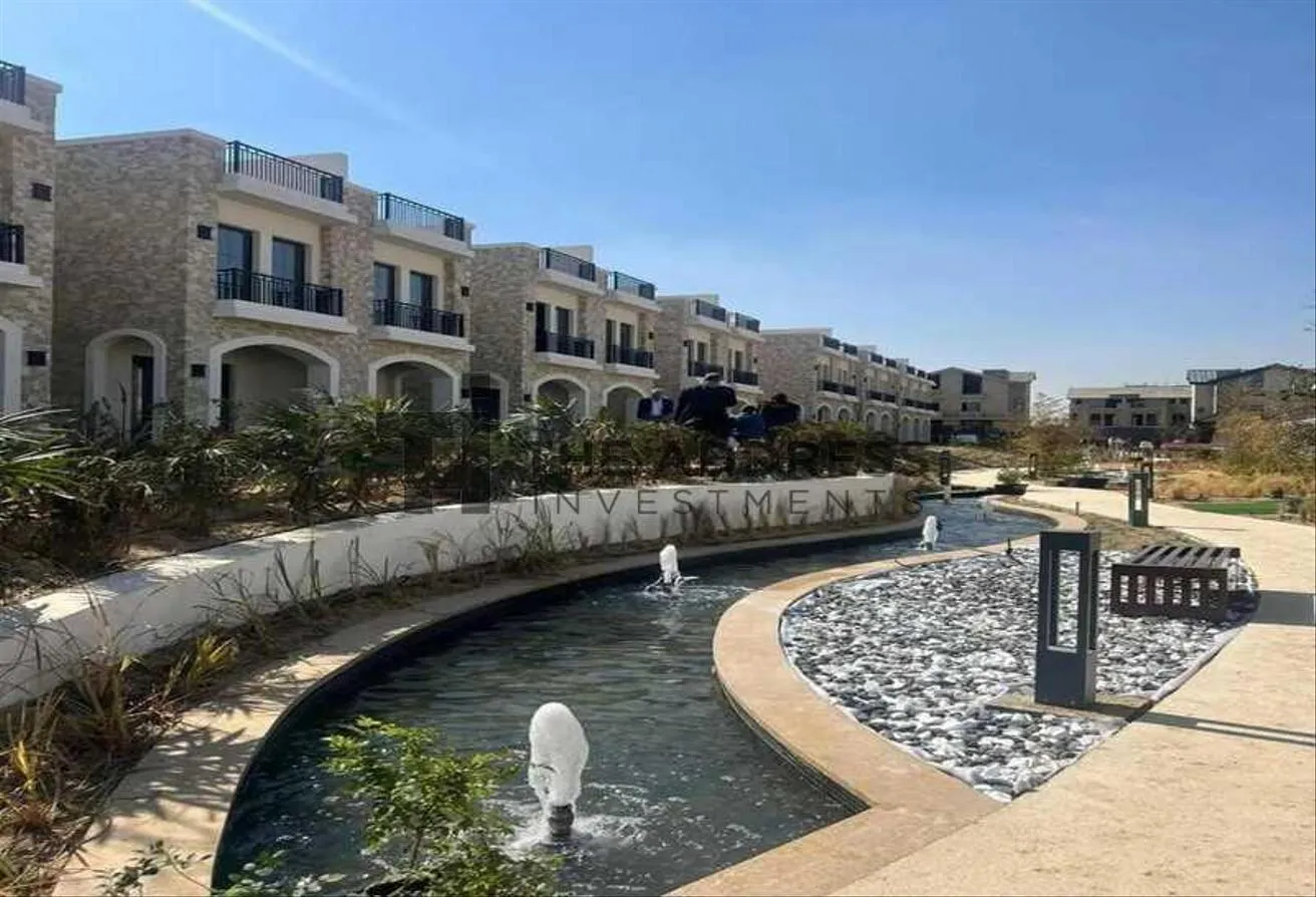 Sale in The Wonder Marq: Finished townhouse lagoon view installment 12 year