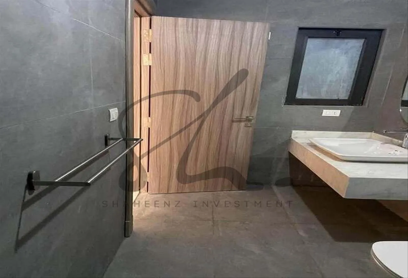 Gallery Image 6