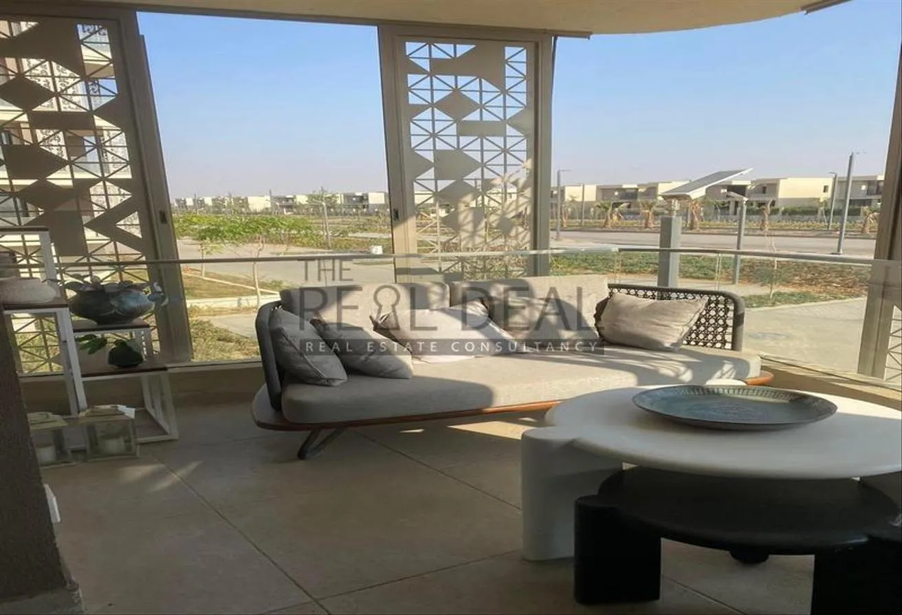 Sale in New Giza: For a quick sale, a finished apartment, dP 190 th