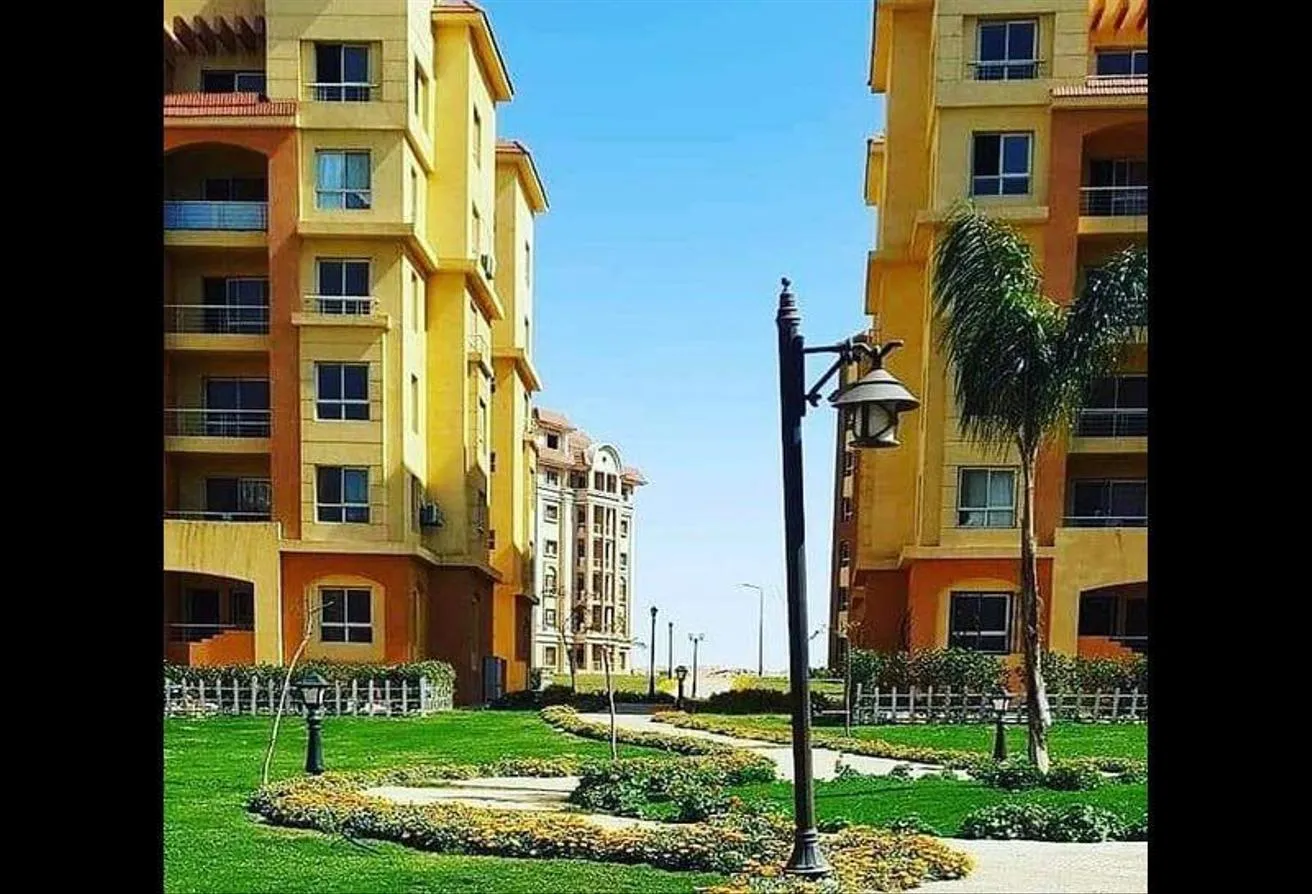 Sale in Degla Palms: down payment price receive immediately