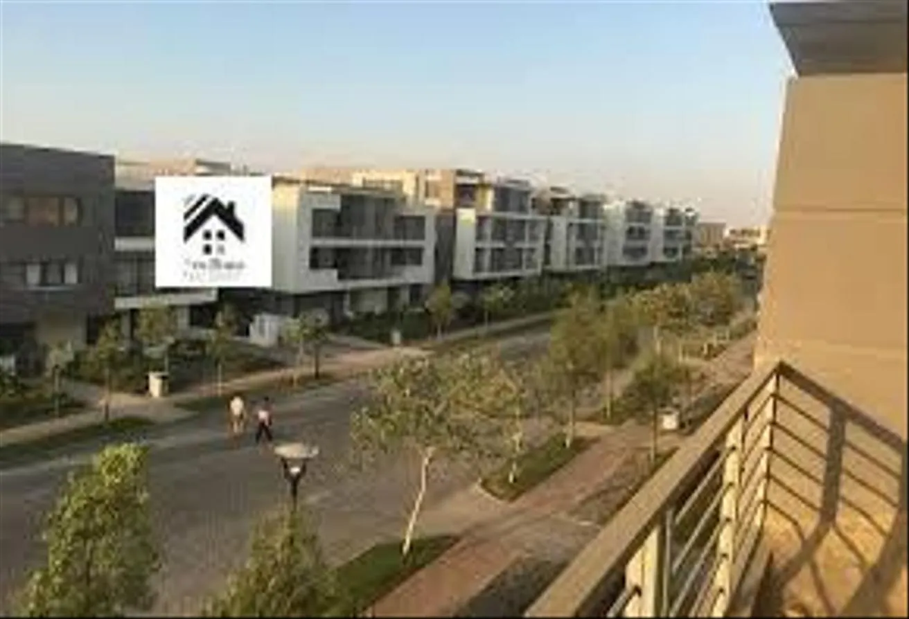 Sale in The 1st Settlement: شقة 118 م في كمبوند تاج سيتي التجمع الأول