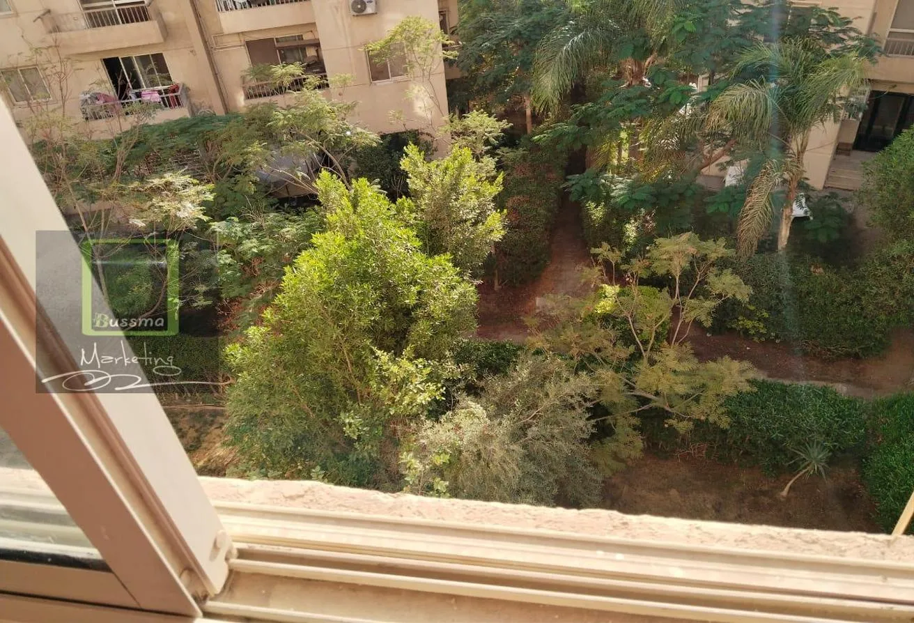 Sale in Al Mostakbal: شقه للبيع فى المستقبل الشيخ زايد موقع مميز