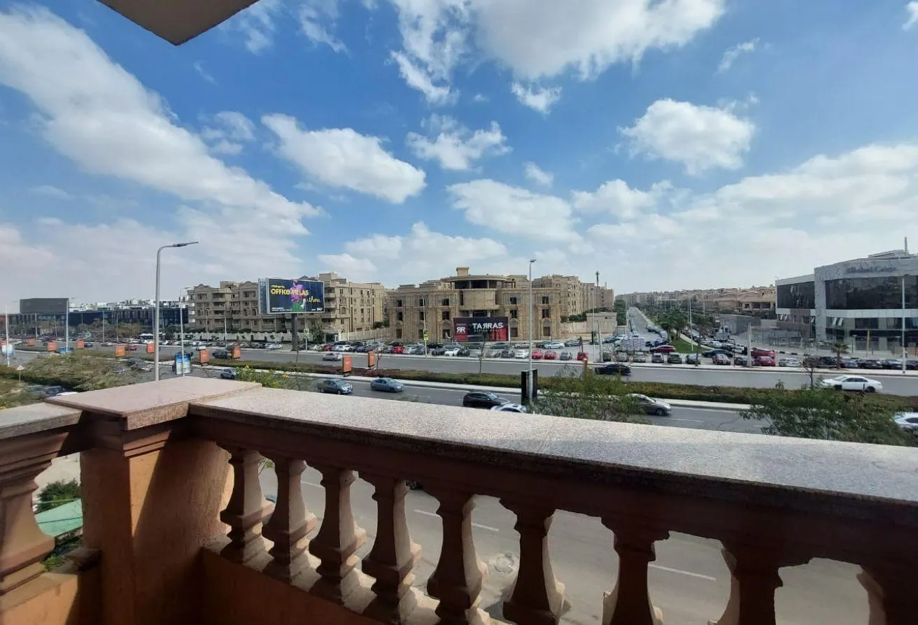 Rent in El Banafseg Services Area: للإيجار بالبنفسج ١١ امام مول واتر واى التجمع الخام