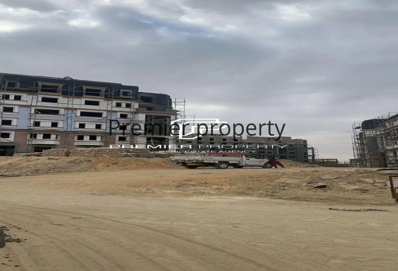 Sale in Mountain View iCity: Ivilla garden corner 240 m direct on lake-del 2025