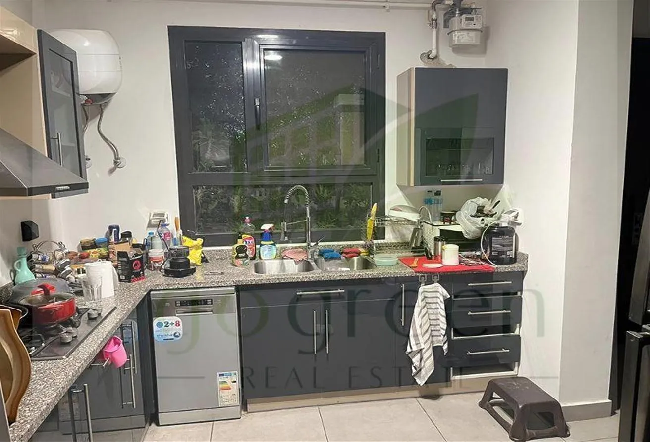Sale in Al Burouj Compound: Townhouse for resale with ACS &amp; Kitchen Al Burouj