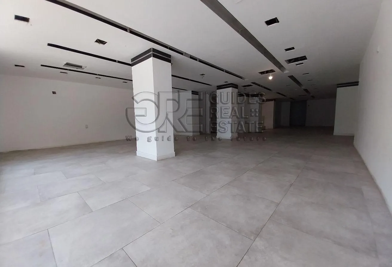 Rent in Geziret Al Arab St. (El Mohandes Mohamed Hassan Helmy): 360 square meter commercial shop in 