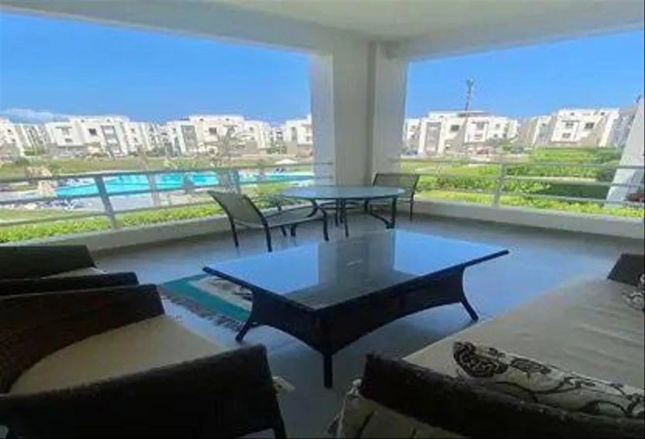Sale in Solare: شالية فيو لاجون متشطب بالكامل في الساحل الشمالي