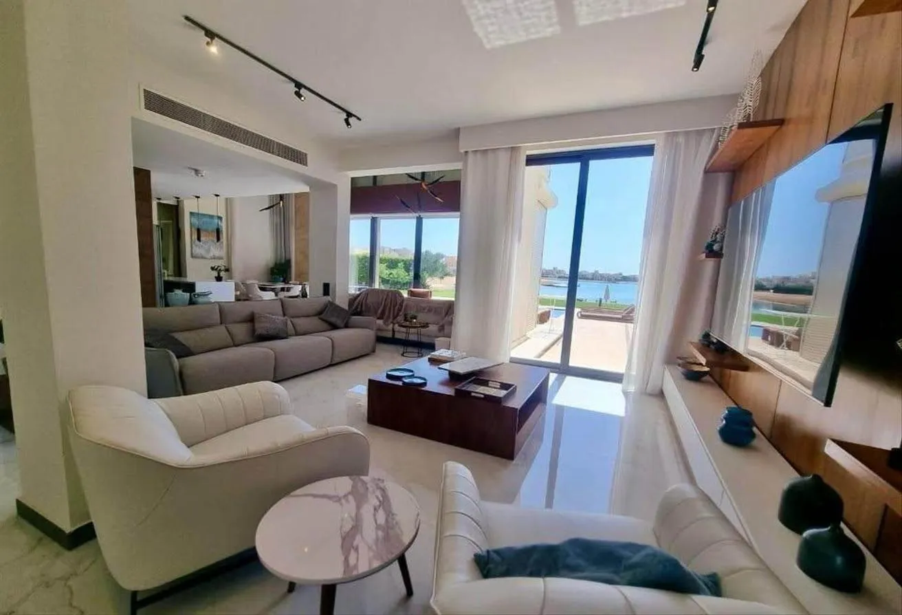 Sale in North Bay: Villa For Sale 285M Fully Finished in Gouna