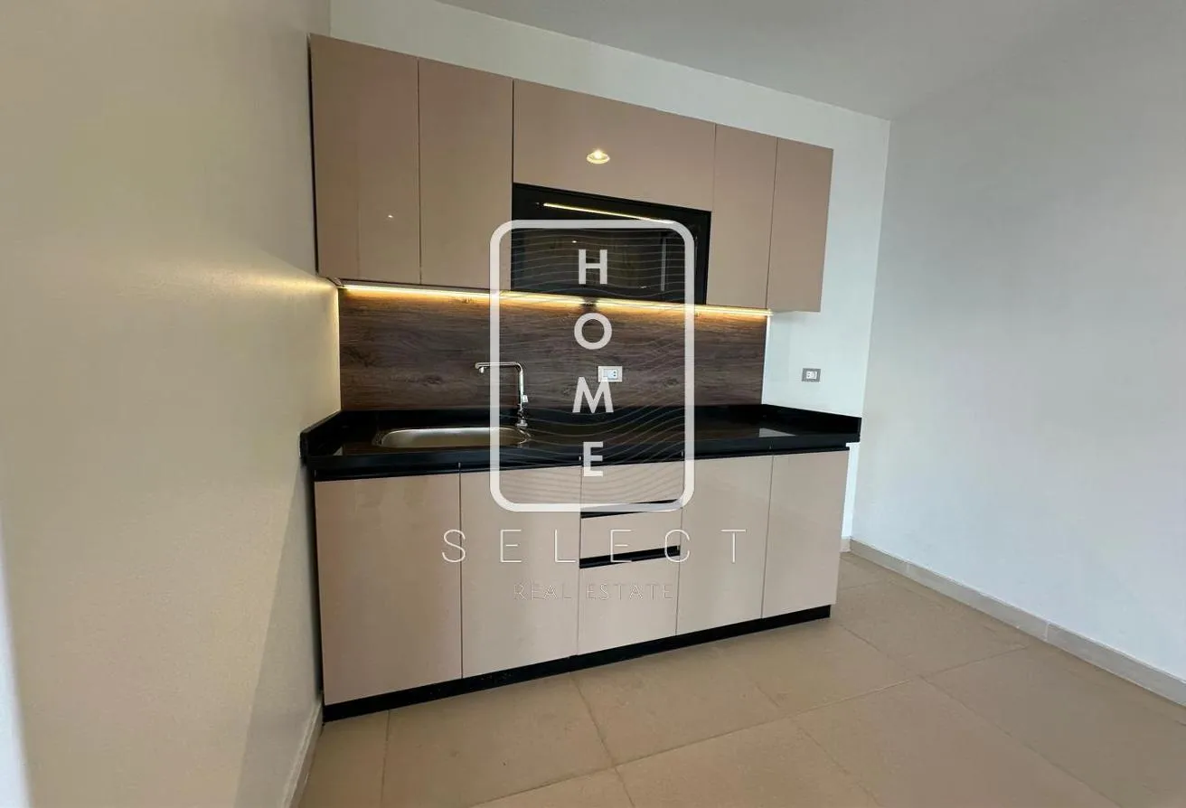 Rent in The Polygon: Portal office for rent with terrace fully finished