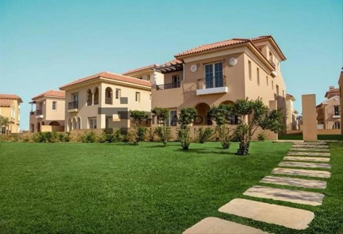 Sale in Hyde Park: Townhouse in best location installment 7year 10%DP