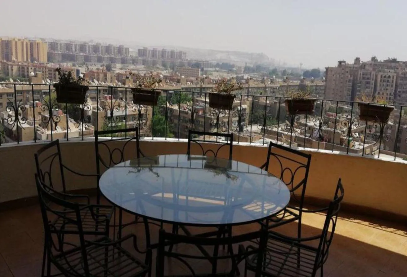 Sale in Degla Square: Penthouse for sale at Degla Maadi in Front of CAC