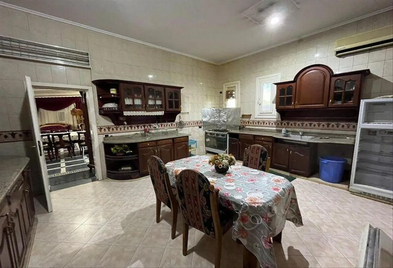 Gallery Image 13