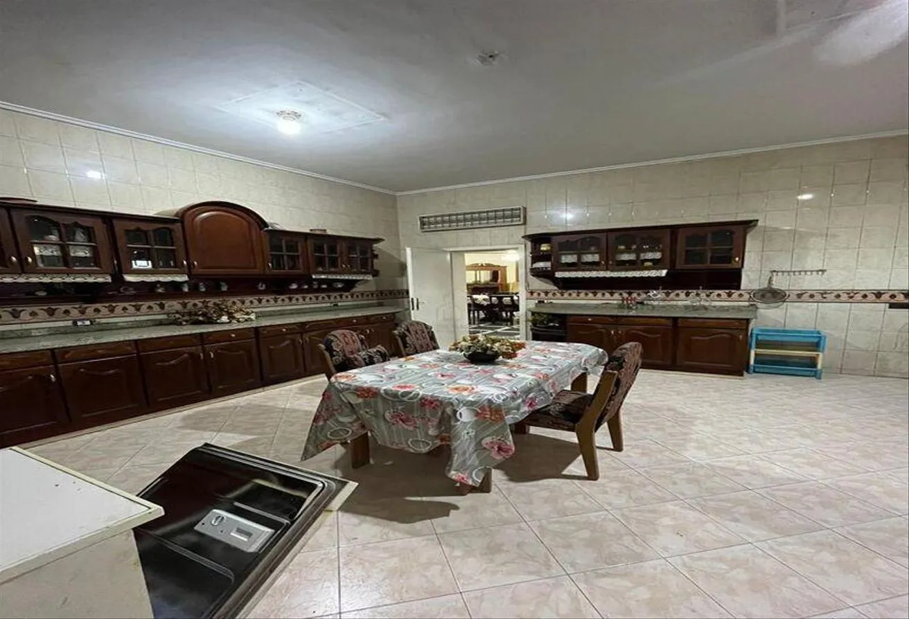 Gallery Image 19