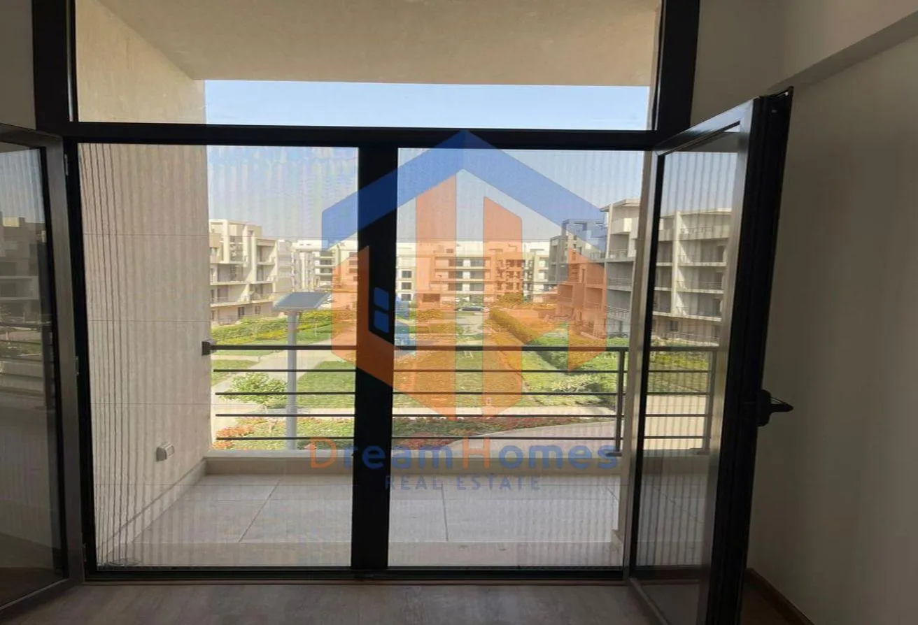 Rent in Fifth Square: For rent in Fifth Square, apartment 160, with kitc