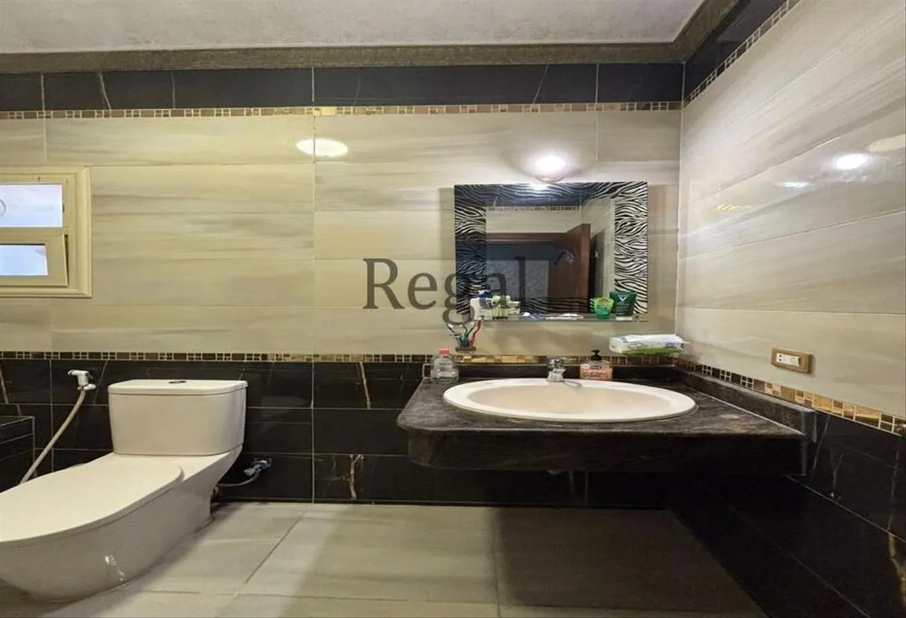 Rent in Touristic Zone 6: شقه ايجار السياحية السادسه امام مول العرب