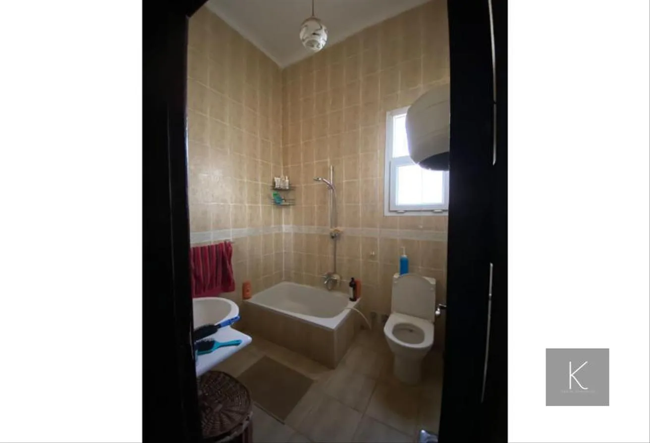 Gallery Image 12