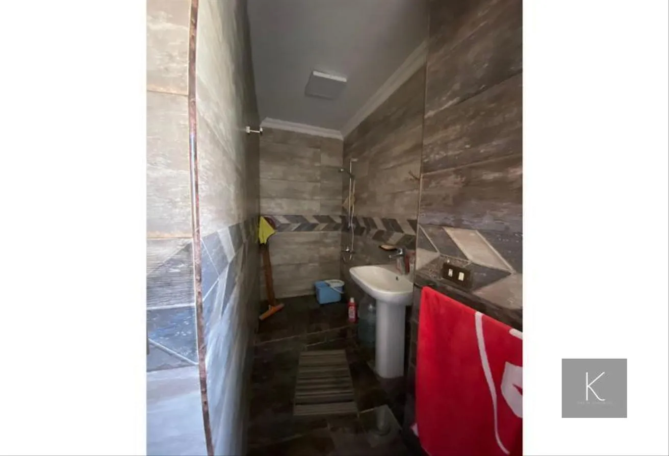 Gallery Image 18