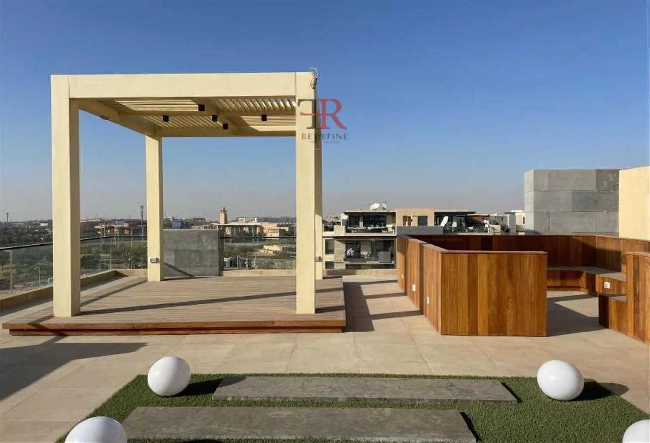 Rent in Azad: Ultra Super Lux Penthouse For Rent At Azad