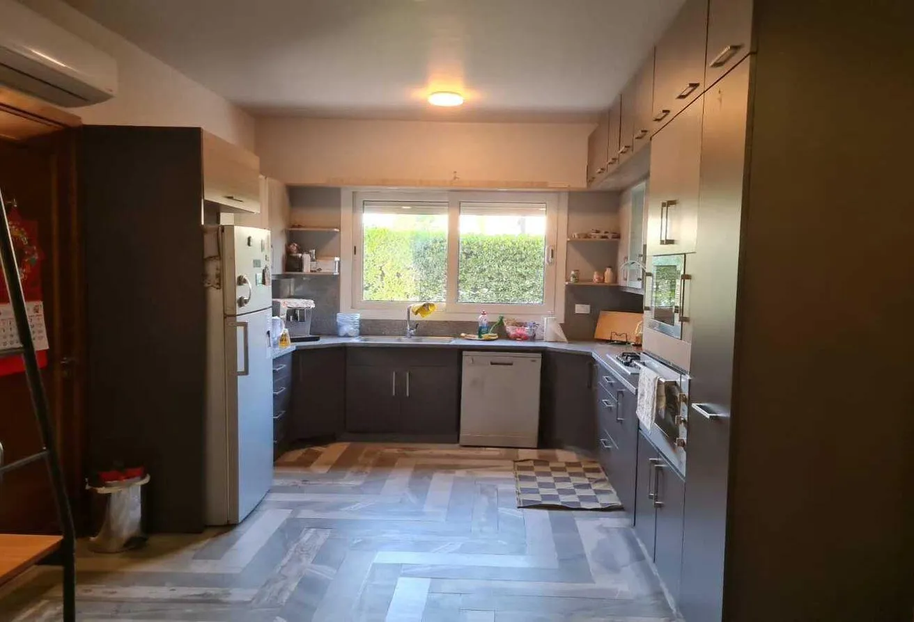 Gallery Image 11