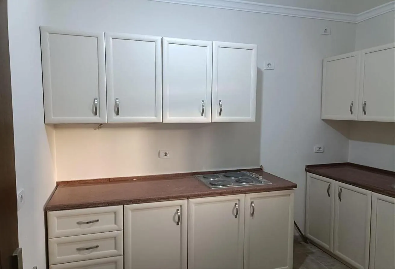 Rent in Villette: First Ues apartment with garden for rent villette