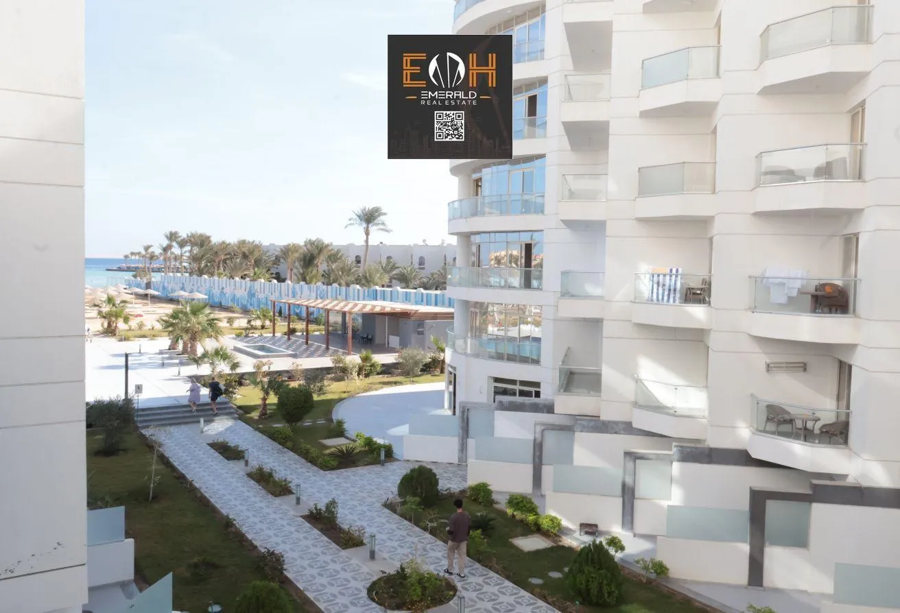 Sale in Arabia Area: Properties with direct sea views