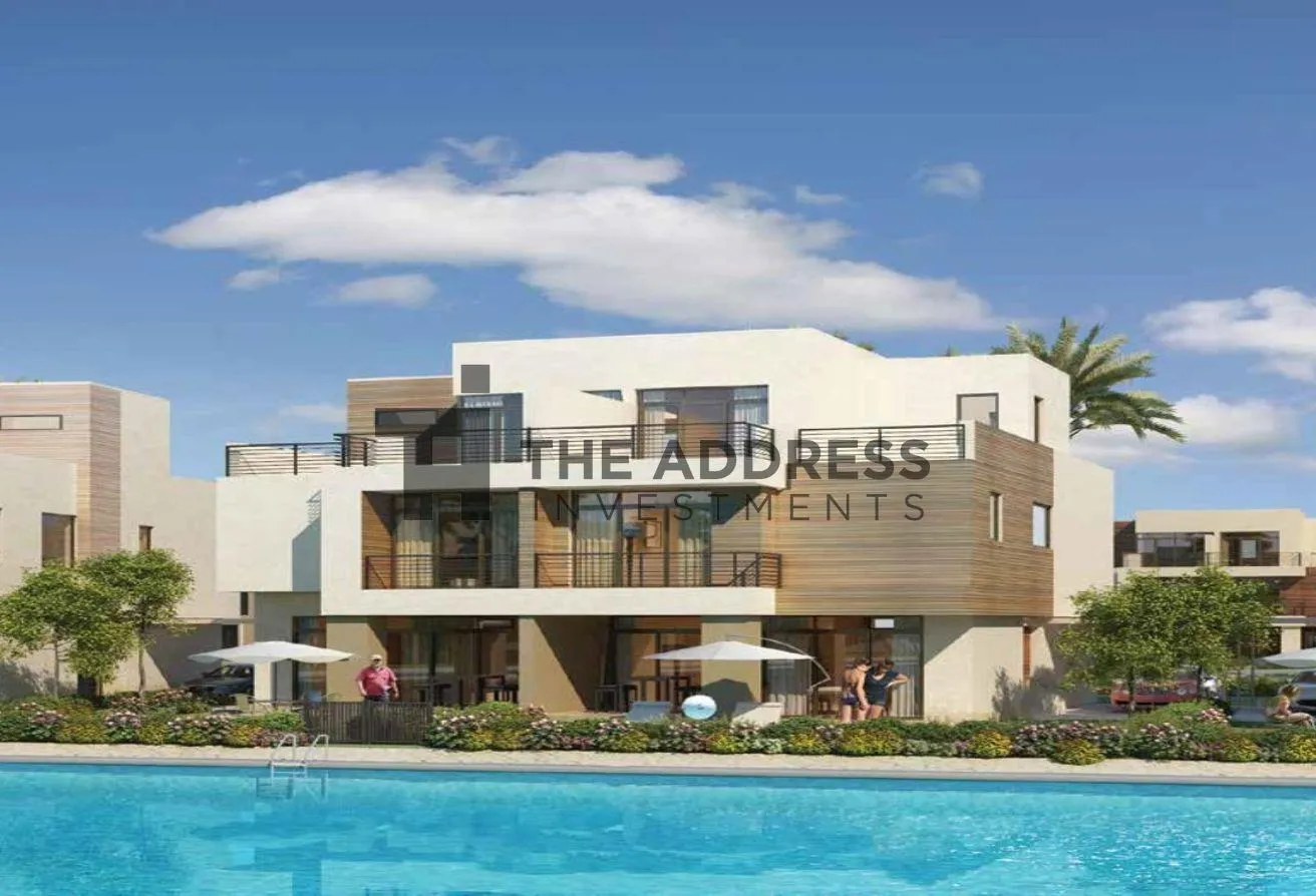 Sale in Marassi: Fully equipped Twinhouse overlooking lake in Isola