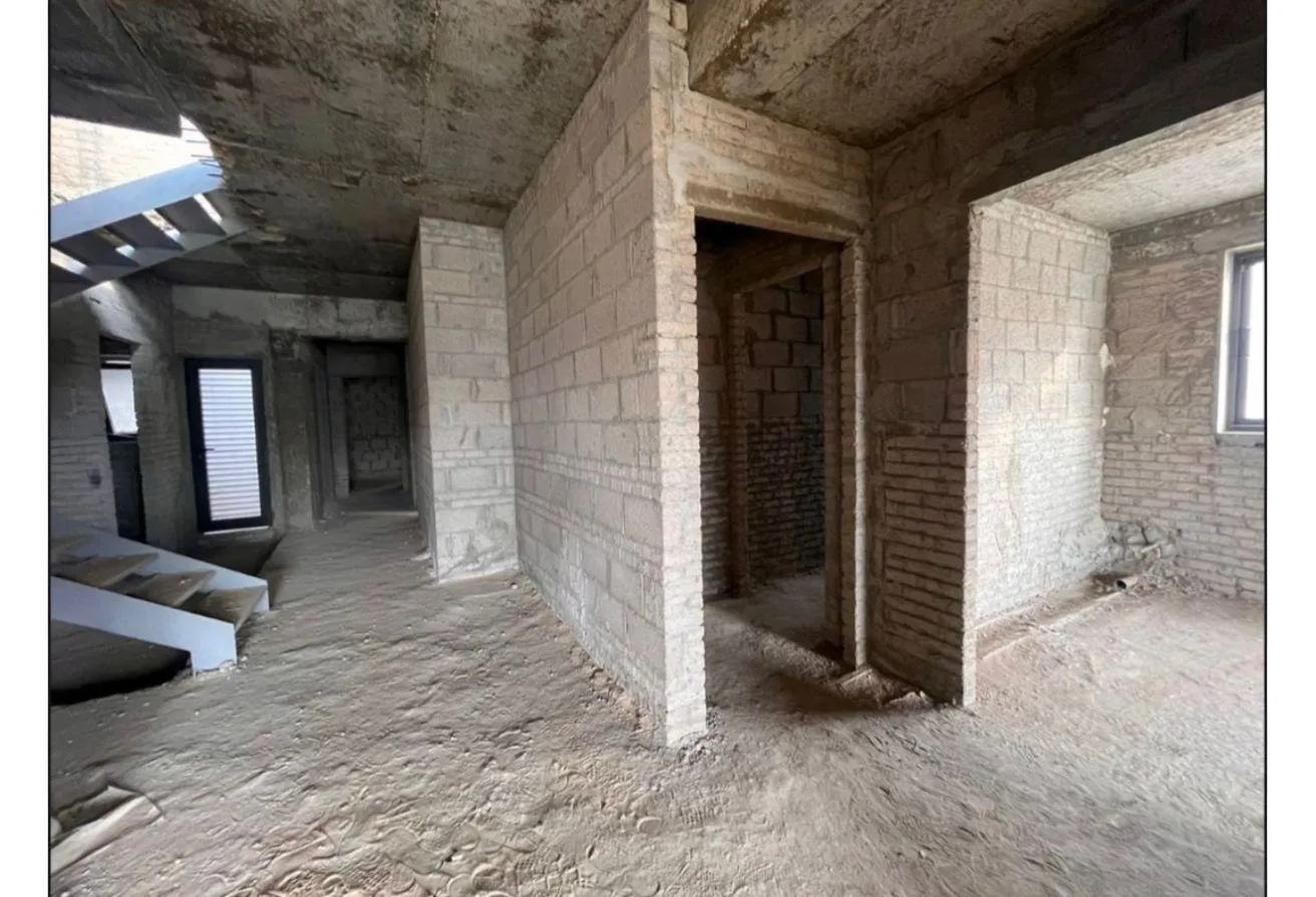 Gallery Image 15