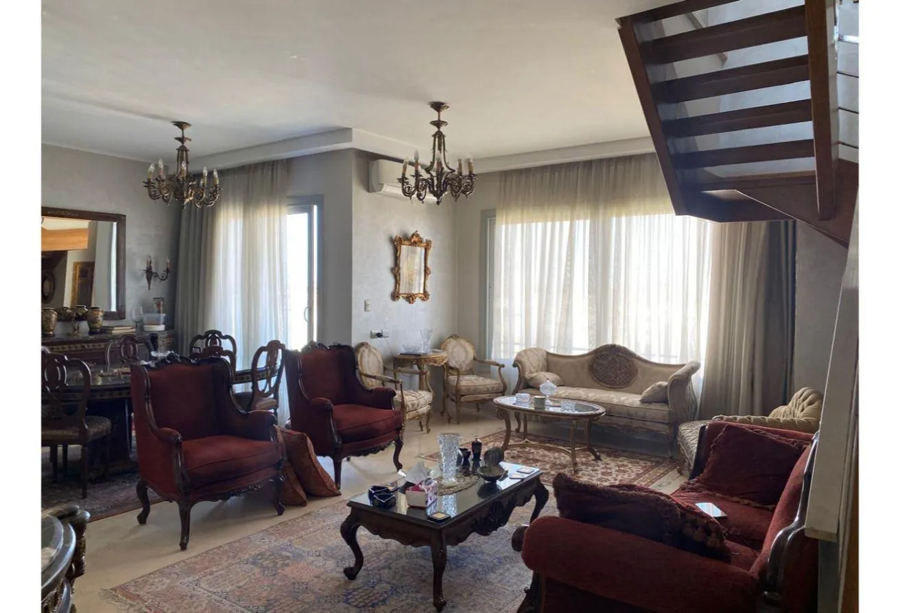 Sale in Palm Hills Village Gate: Penthouse for sale with furniture in Village Gate